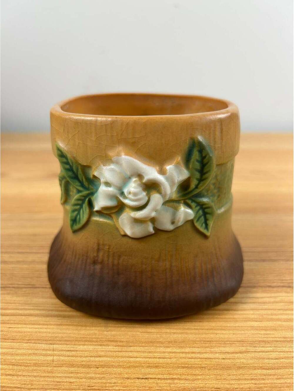 Roseville Art Pottery Mid Century Brown Gardenia Stump Vase 656-3